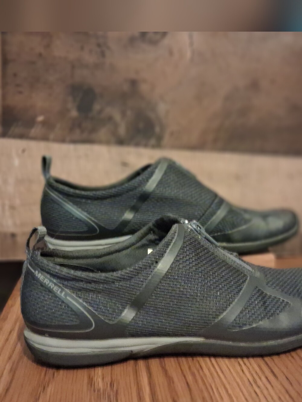 Merrell Women's Ceylon Black Zip Up Walking Shoes Sneakers Size 6